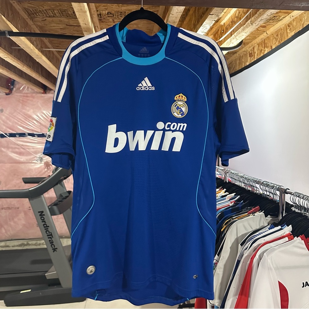 Real Madrid 2008/09 Away Jersey, Sergio Ramos 4, Medium, Authentic, Soccer